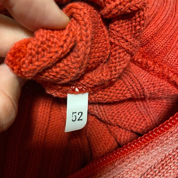 NWT Boston Sweater - Picture 7 of 7